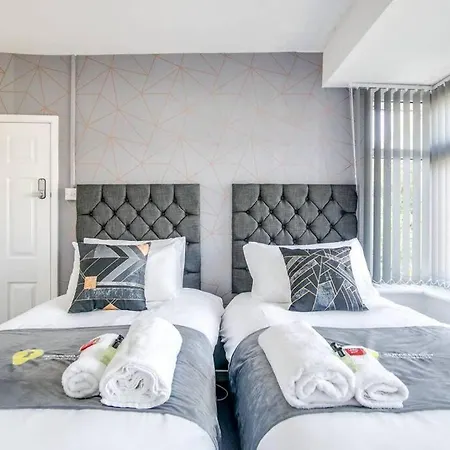Ferienhaus Sca-big House 9min To Nec - Sleeps 7 - Park 3 Vans *