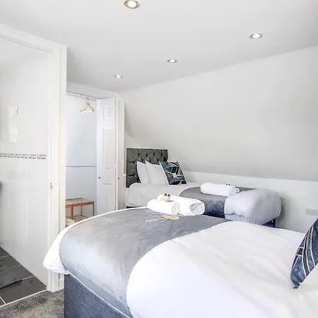 Ferienhaus Sca-big House 9min To Nec - Sleeps 7 - Park 3 Vans *