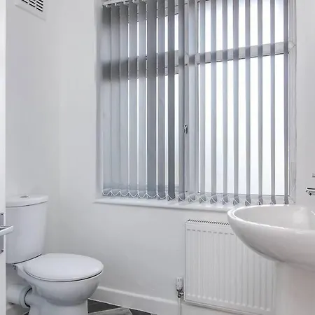 Sca-big House 9min To Nec - Sleeps 7 - Park 3 Vans Ferienhaus Birmingham
